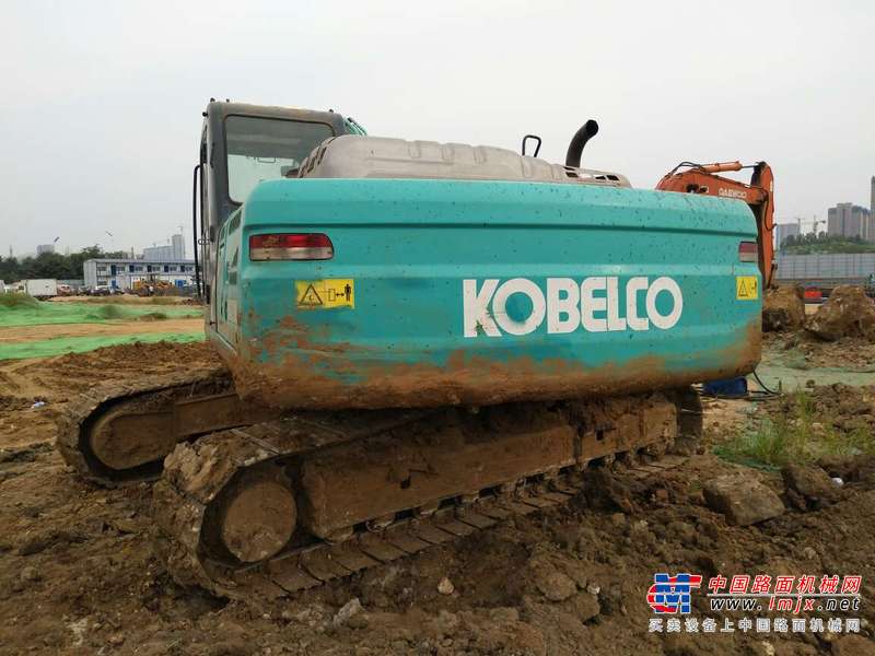 山东出售转让二手6000小时2011年神钢SK260LC挖掘机