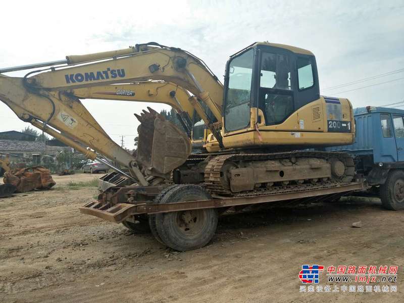 山东出售转让二手9000小时2010年小松PC110挖掘机
