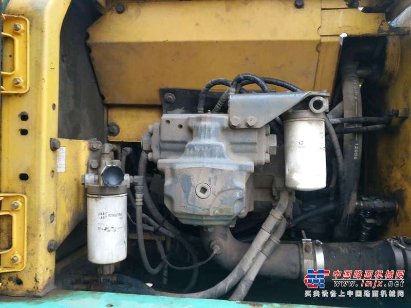 江西出售转让二手6800小时2011年小松PC200挖掘机