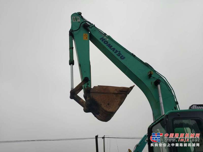 江西出售转让二手6800小时2011年小松PC200挖掘机