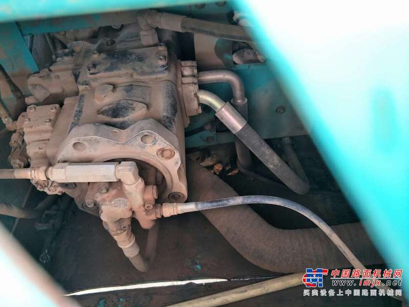 四川出售转让二手8400小时2009年神钢SK250挖掘机
