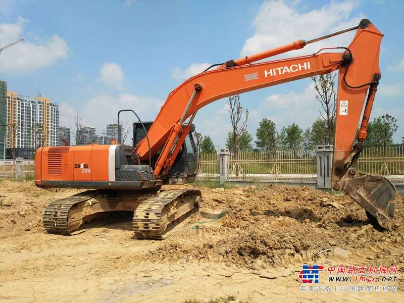 江西出售转让二手7500小时2011年日立ZX200挖掘机