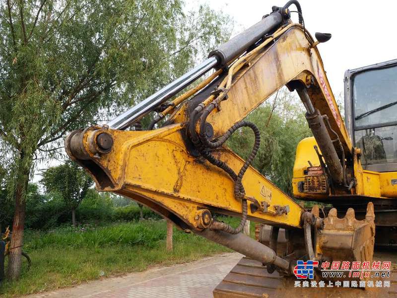 河北出售转让二手9000小时2012年徐工XE65D挖掘机