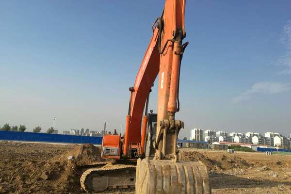 山东出售转让二手9637小时2004年日立EX200挖掘机