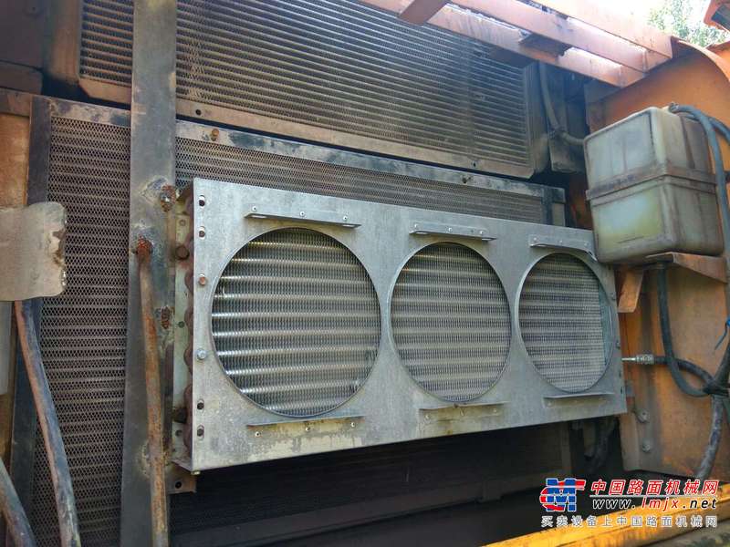 山东出售转让二手8650小时2010年现代R335LC挖掘机