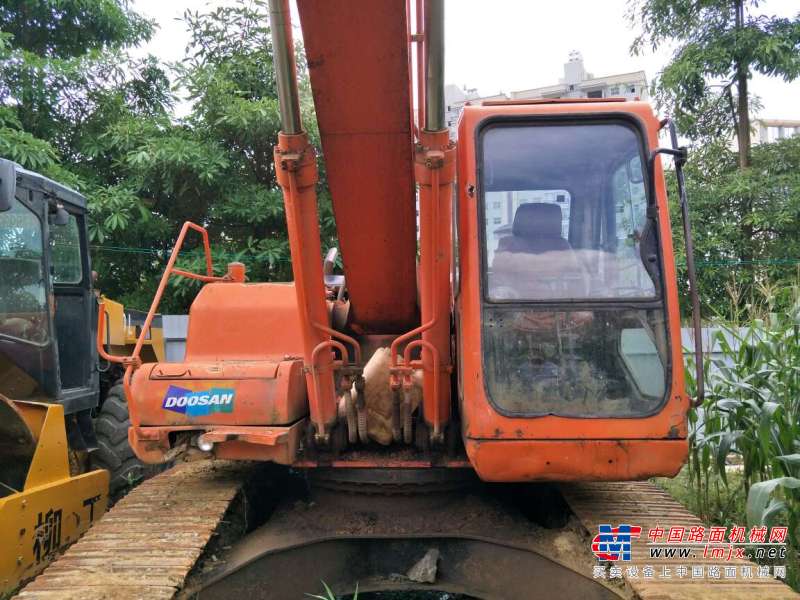 云南出售转让二手8000小时2007年斗山DH220LC挖掘机