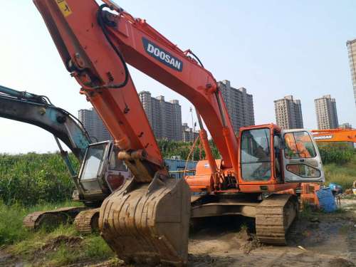 河北出售转让二手5000小时2014年斗山DH300LC挖掘机