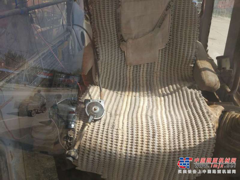山东出售转让二手10000小时2002年日立EX200挖掘机