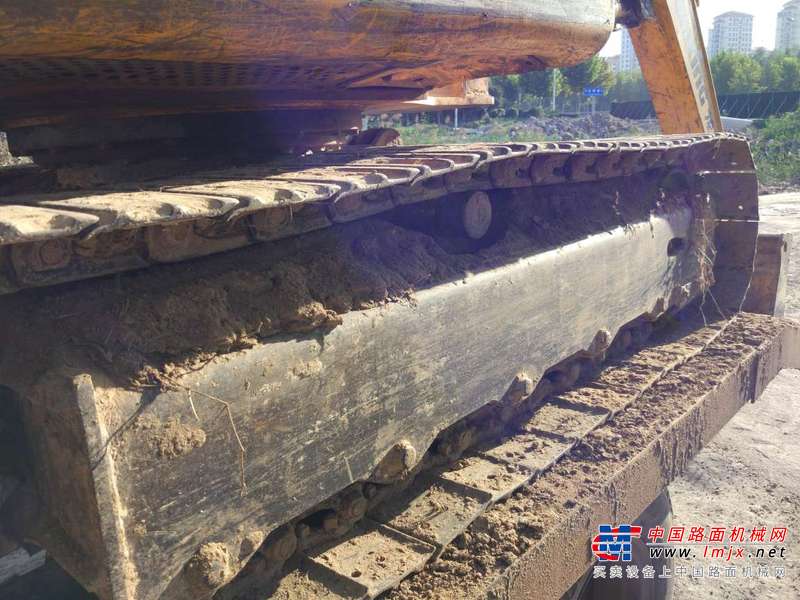 山东出售转让二手4500小时2010年龙工LG6065挖掘机