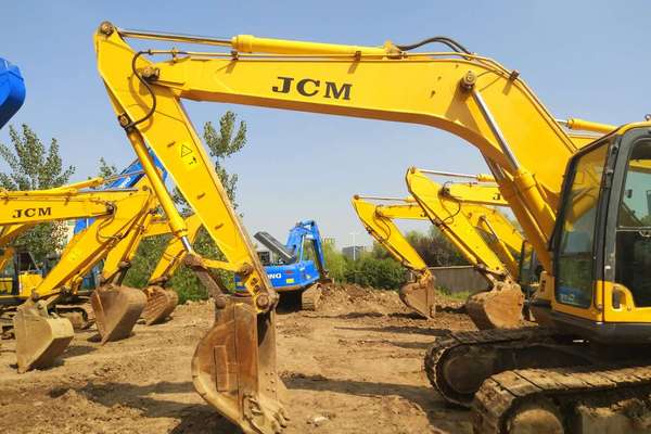 山东出售转让二手4000小时2013年山重建机JCM921D挖掘机