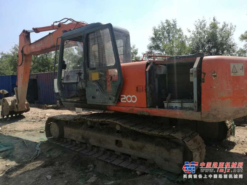 山东出售转让二手8937小时2004年日立EX200挖掘机