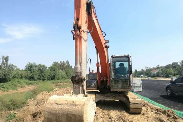山东出售转让二手7359小时2009年日立ZX120挖掘机