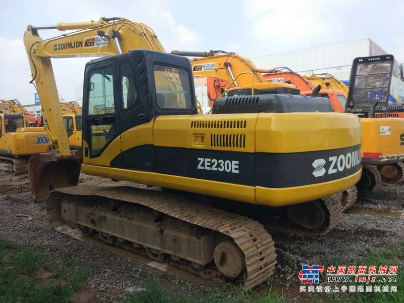 山东出售转让二手6500小时2011年中联重科ZE230E挖掘机