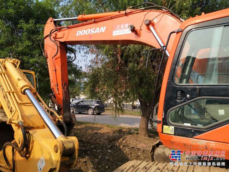 山东出售转让二手9000小时2005年大宇DH220LC挖掘机