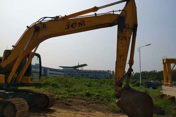 山东出售转让二手2600小时2014年山重建机JCM921D挖掘机