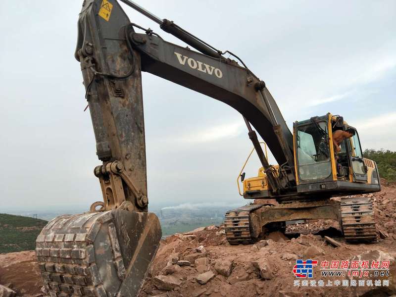 山西出售转让二手5800小时2013年沃尔沃EC290BLC挖掘机