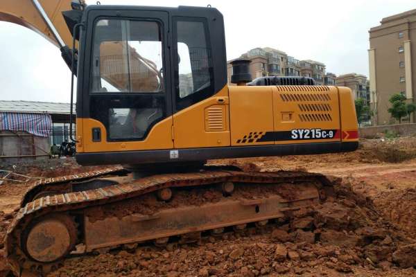 江西出售转让二手4500小时2014年三一重工SY215C挖掘机