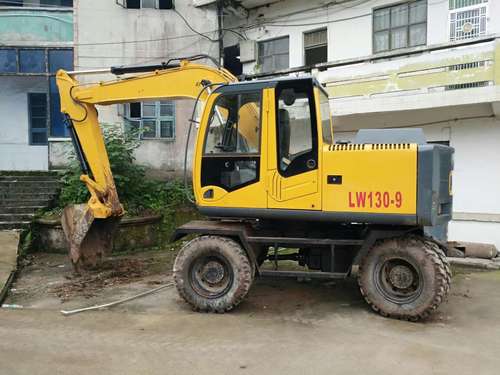四川出售转让二手270小时2013年现代轮挖R140W挖掘机