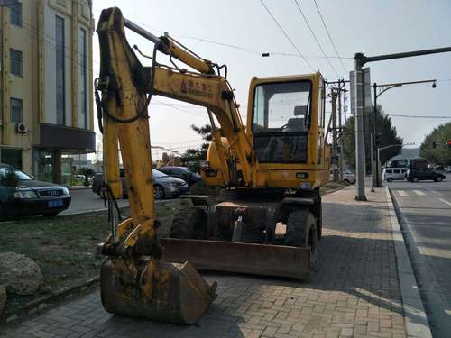 辽宁出售转让二手10000小时2009年犀牛重工轮挖XM977挖掘机