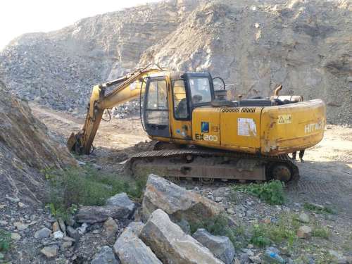河北出售转让二手12000小时2003年日立EX200挖掘机