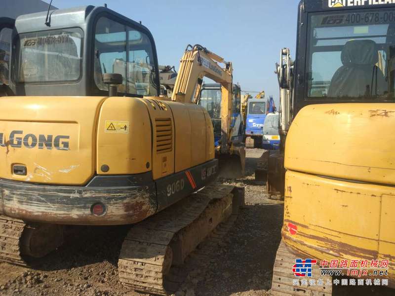 山东出售转让二手5000小时2012年柳工CLG906D挖掘机
