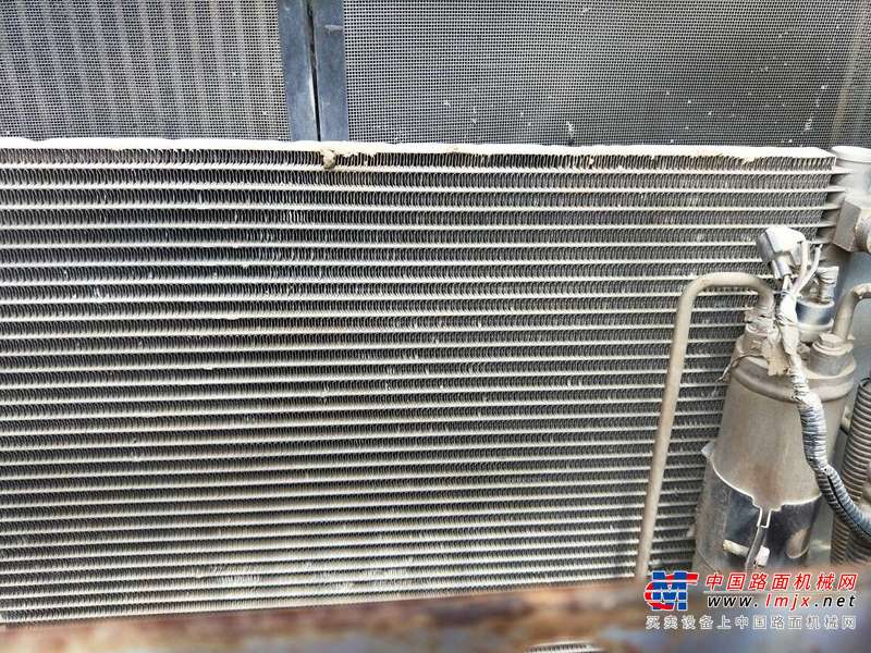 云南出售转让二手6892小时2010年日立ZX250H挖掘机