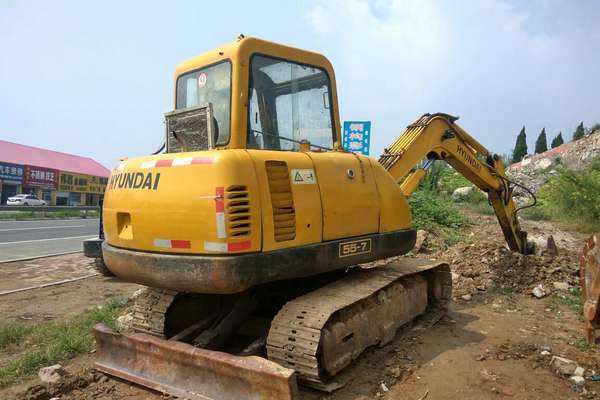 山东出售转让二手12000小时2007年现代R55挖掘机