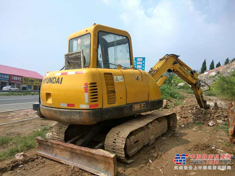 山东出售转让二手12000小时2007年现代R55挖掘机