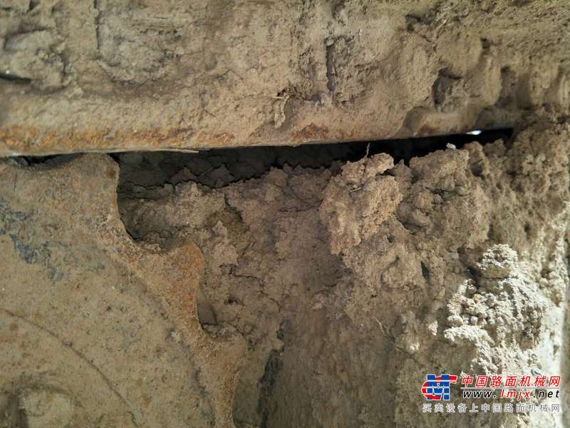 云南出售转让二手4500小时2012年福田雷沃FR85挖掘机