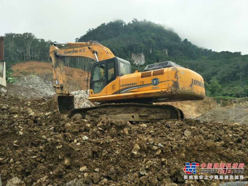 云南出售转让二手3125小时2010年龙工LG6365H挖掘机