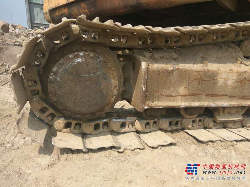 山东出售转让二手10000小时2005年现代R220LC挖掘机