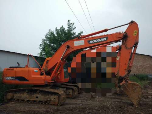 陕西出售转让二手9036小时2011年斗山DH215挖掘机