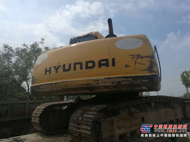 山东出售转让二手8357小时2004年现代R130LC挖掘机