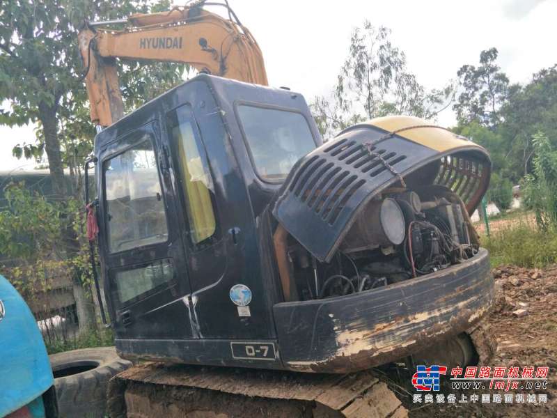 云南出售转让二手7808小时2010年现代R80挖掘机