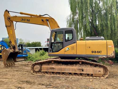 山东出售转让二手6000小时2011年山重建机924C挖掘机