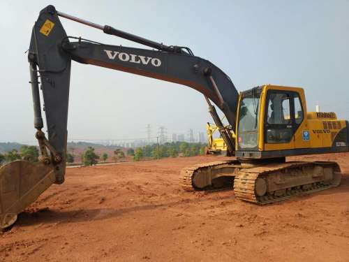 江西出售转让二手8000小时2013年沃尔沃EC210B挖掘机