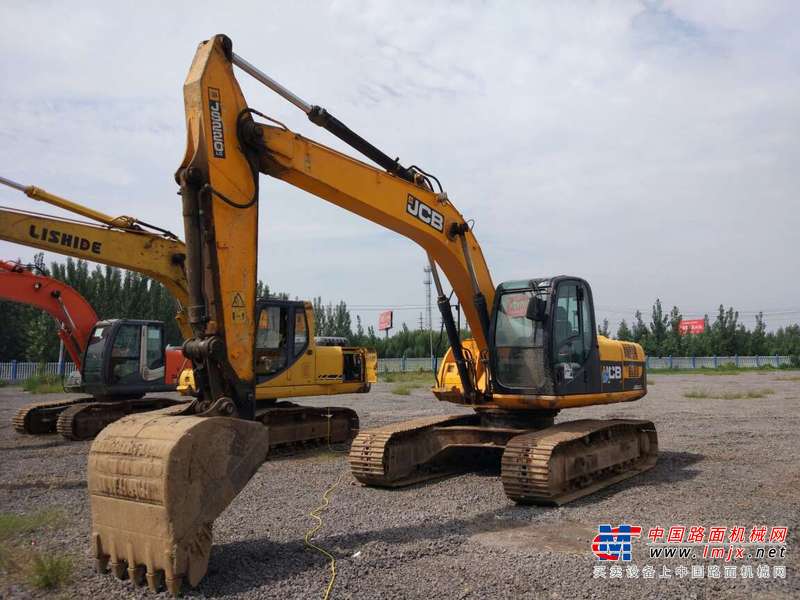 山东出售转让二手6500小时2011年JCBJS220LC挖掘机
