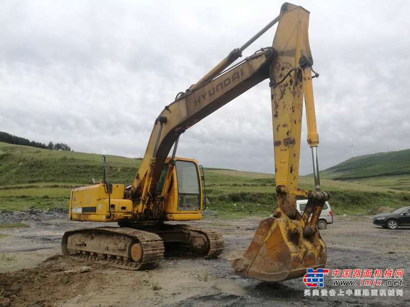 山西出售转让二手12000小时2008年现代R215挖掘机