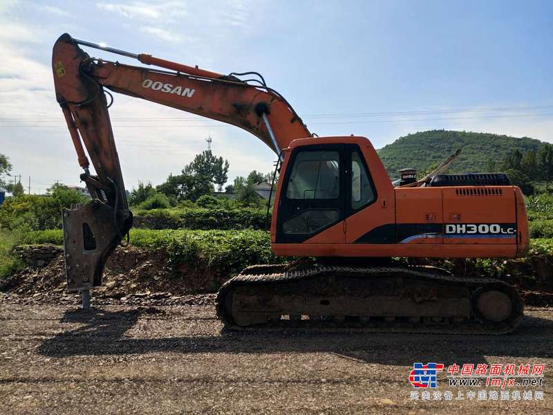 山东出售转让二手9000小时2008年斗山DH225LC挖掘机