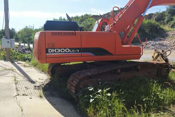 辽宁出售转让二手11000小时2006年斗山DH300LC挖掘机