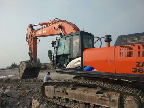山东出售转让二手4500小时2016年日立ZX360挖掘机