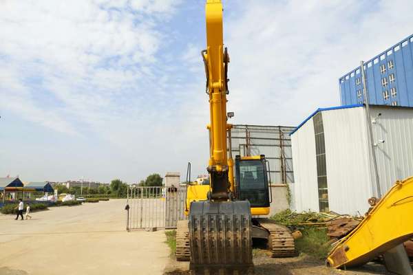 山东出售转让二手3000小时2013年山重建机JCM933D挖掘机