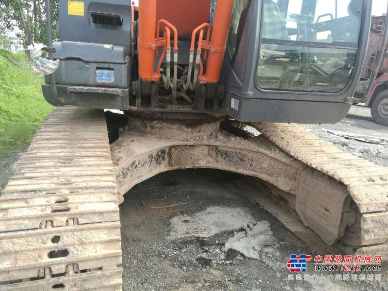 山东出售转让二手7318小时2010年日立ZX200挖掘机