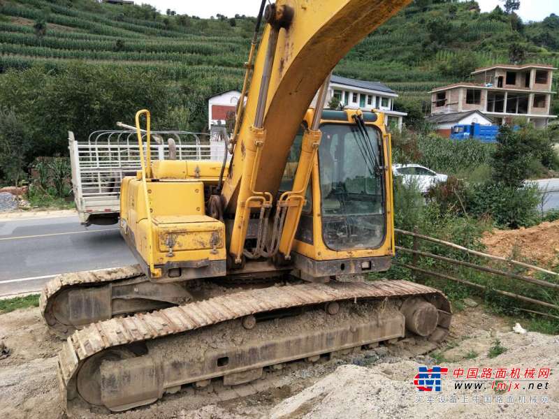 云南出售转让二手7000小时2012年临工LG6210挖掘机