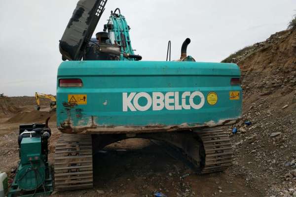 内蒙古出售转让二手16000小时2008年神钢SK350LC挖掘机