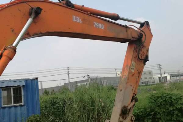 山东出售转让二手8359小时2009年日立ZX200挖掘机