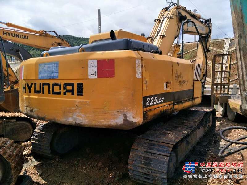 云南出售转让二手13426小时2008年现代R225LC挖掘机