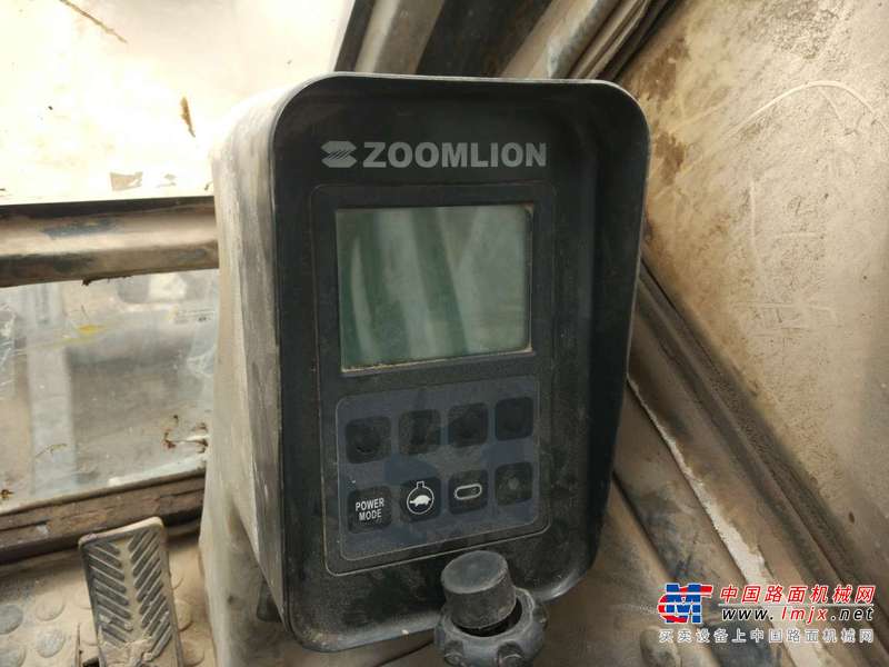陕西出售转让二手8000小时2010年中联重科ZE80E挖掘机