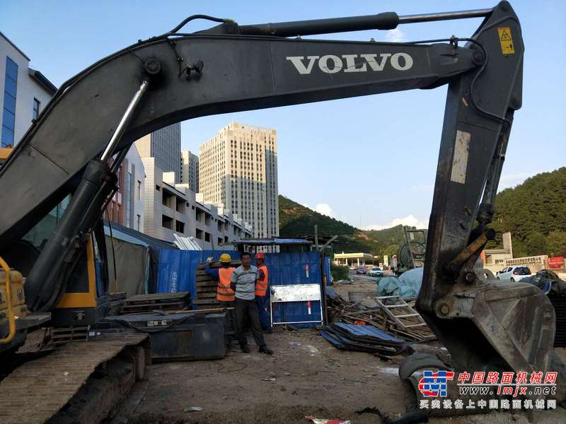 河北出售转让二手12000小时2007年沃尔沃EC210BLC挖掘机
