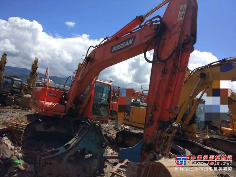 云南出售转让二手7500小时2013年斗山DH225LC挖掘机